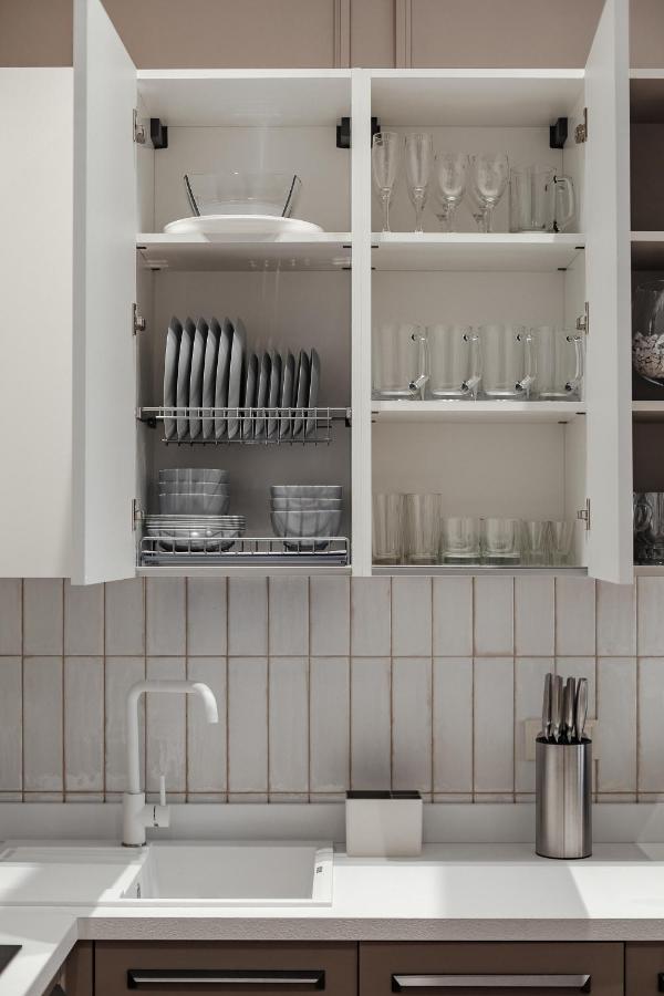 New! Luxury Apartment In The Center Of Odessa Overlooking Deribasovskaya Str. Low Price! Eksteriør bilde